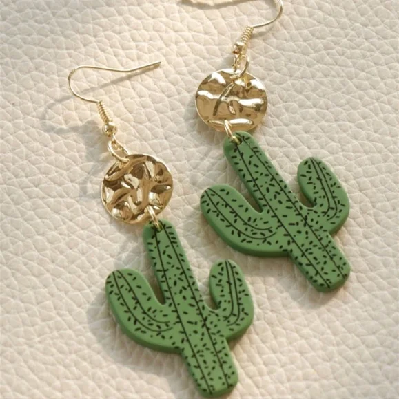 🌵Adorable Cactus Drop Earrings - Picture 3 of 4